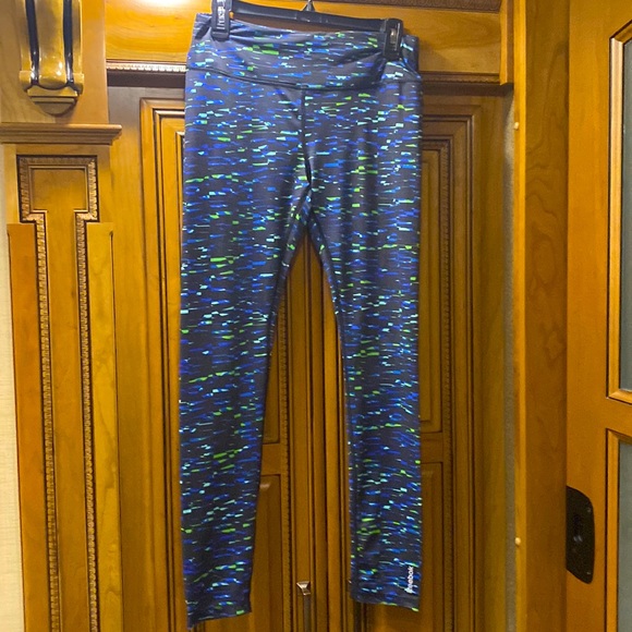 Reebok Pants - REEBOK Women’s Leggings Size Medium
